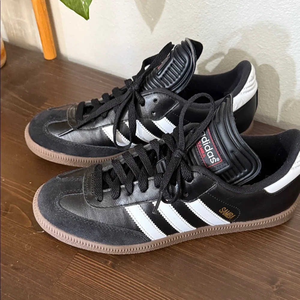 Adidas Black and White Classic Sneakers - Picture 2 of 7